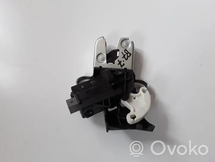 Volkswagen PASSAT B7 Loading door lock 4F5827505D