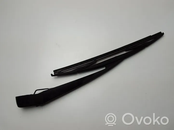 Mitsubishi Outlander Rear wiper blade arm 8253A232