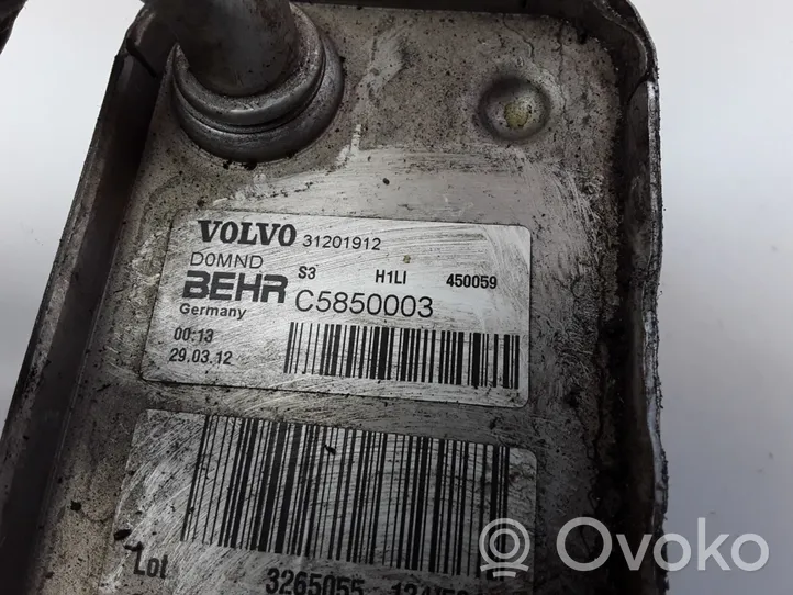 Volvo XC70 Support de filtre à huile 31201912