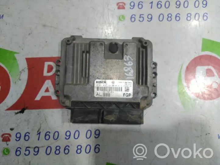 Opel Astra H Centralina/modulo del motore 0281012122