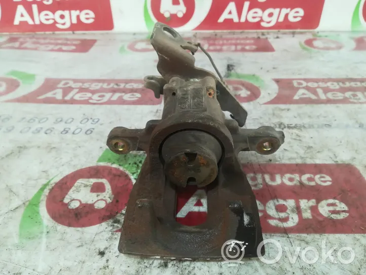 Ford Mondeo Mk III Caliper del freno trasero 0204Y01681A