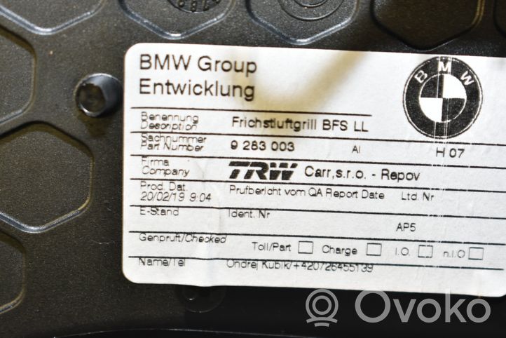 BMW i3 Boczna kratka nawiewu deski rozdzielczej 9283003