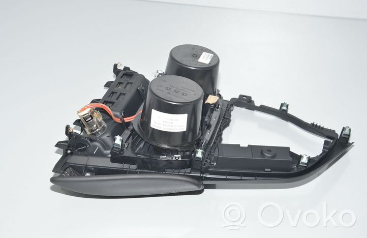 BMW M4 F82 F83 Portabicchiere anteriore 