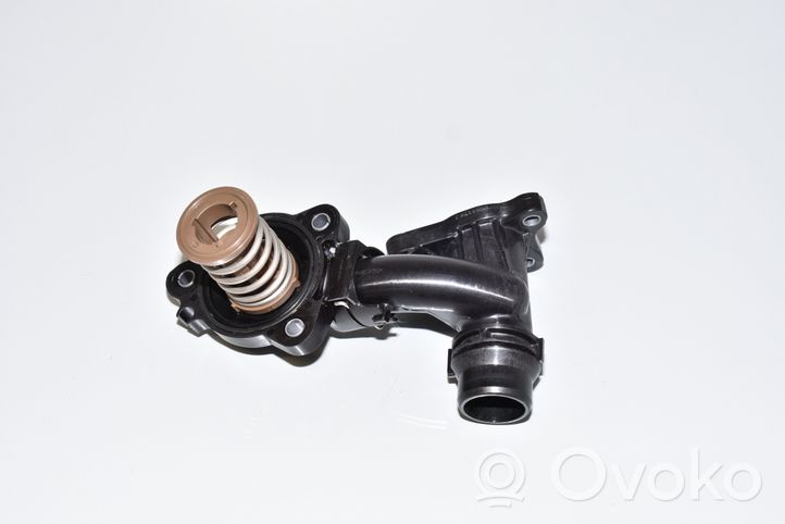 BMW 5 G30 G31 Termostatas 02611582