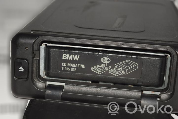 BMW 7 E38 Changeur CD / DVD 0044806