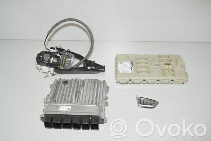 8593720 BMW 7 G11 G12 Engine ECU kit and lock set, 699.00 € | RRR