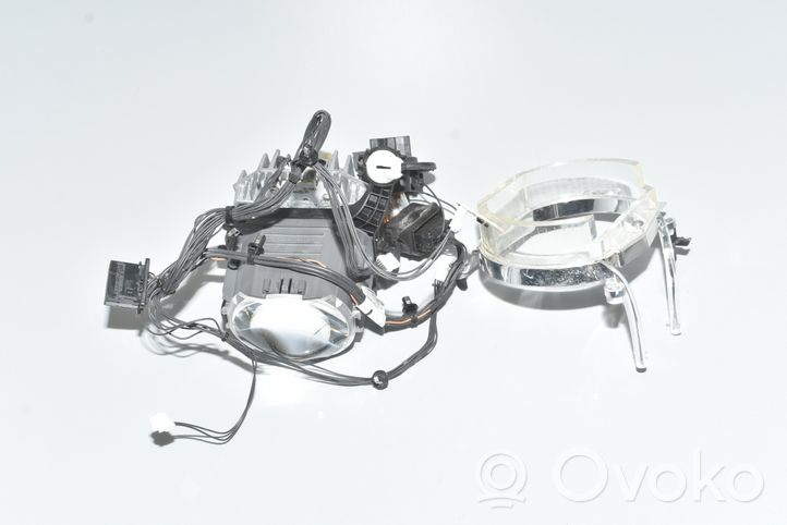 BMW 2 F46 Element lampy przedniej 