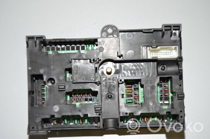 BMW 7 G11 G12 Skrzynka bezpieczników / Komplet 9393144