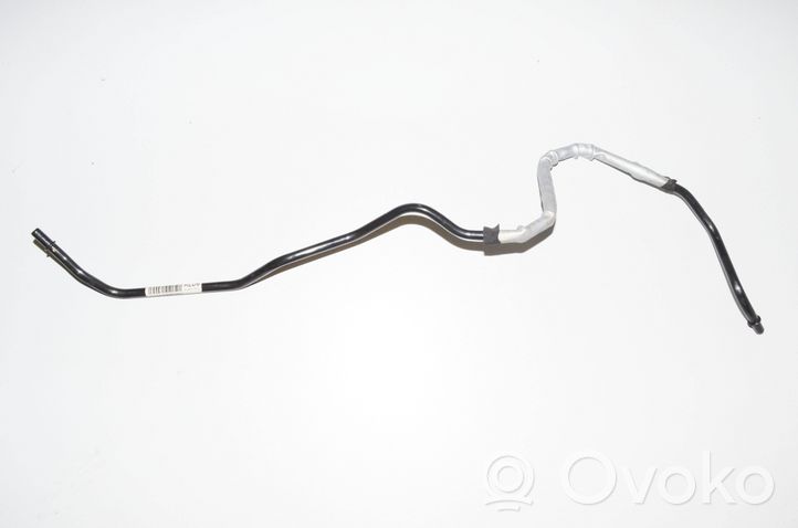 BMW 2 F46 Tuyau d'alimentation conduite de carburant 8487159