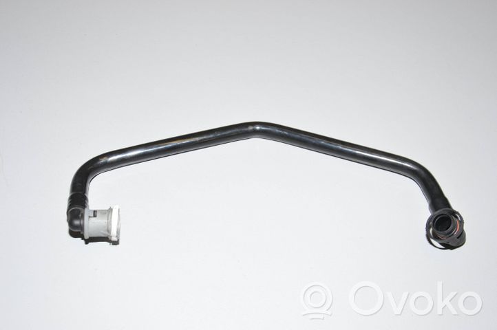 BMW i8 Fuel line pipe 7339225