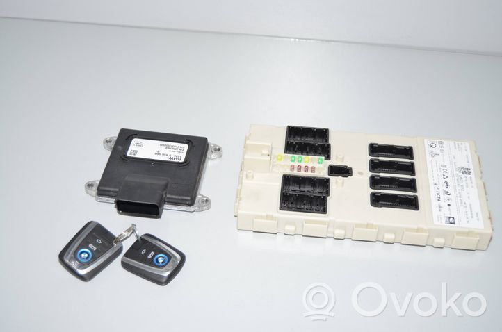 BMW i3 Komputer / Sterownik ECU i komplet kluczy 5A42139