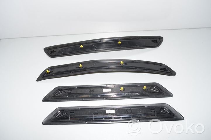 BMW 2 F46 Garniture de protection de seuil intérieur 7410317