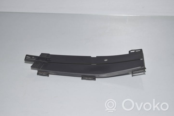 BMW 5 G30 G31 Mascherina/griglia fendinebbia anteriore 7385263