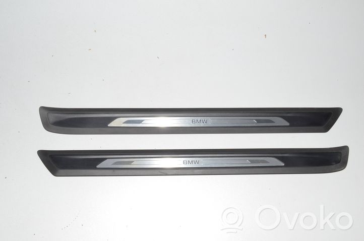 BMW M4 F82 F83 Slenksčių apdailų komplektas (vidinis) 7395027