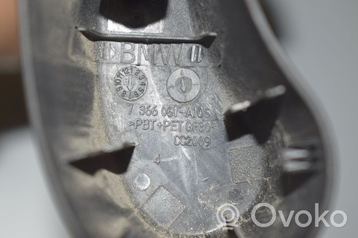 BMW 2 F46 Ramię wycieraczki szyby tylnej 7366061