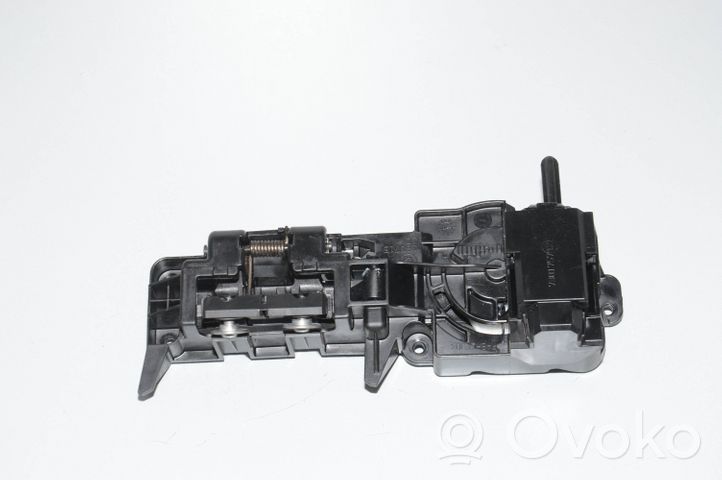 BMW i3 Galinė atidarymo rankenėlė vidinė 7301757