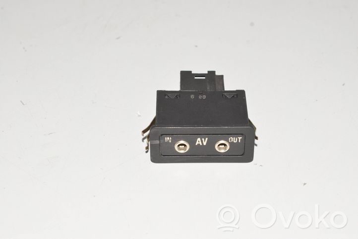 BMW X5 E53 Câble adaptateur AUX 8368346