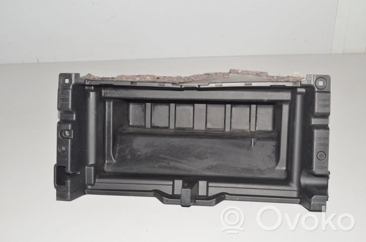 BMW iX Kita bagažinės apdailos detalė 7948326