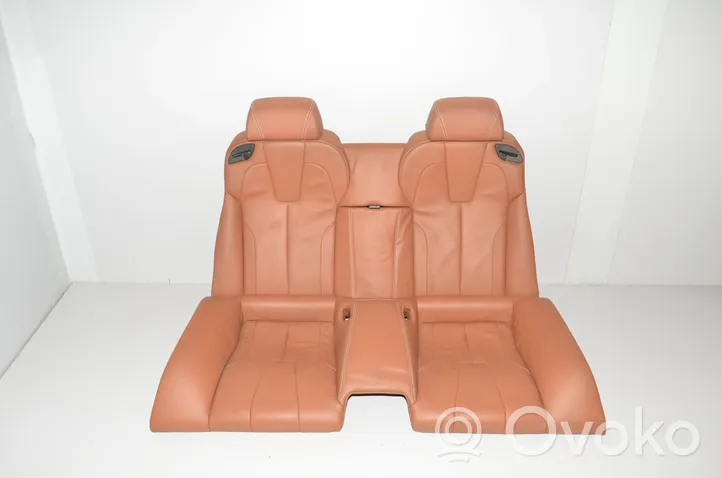 BMW M6 Rear seat 