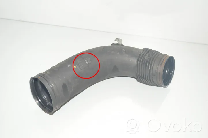 BMW 3 F30 F35 F31 Oro paėmimo kanalo detalė (-ės) 8512381