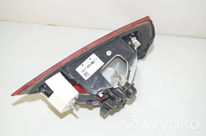 BMW 2 F46 Lampy tylnej klapy bagażnika 6300410