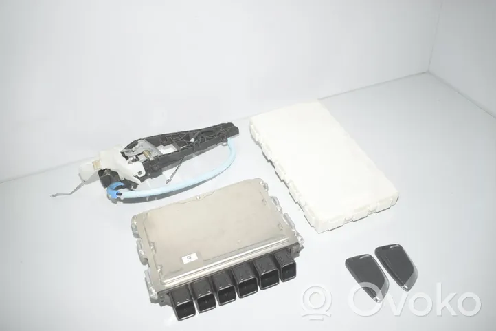 BMW 2 F46 Kit centralina motore ECU e serratura 8736970