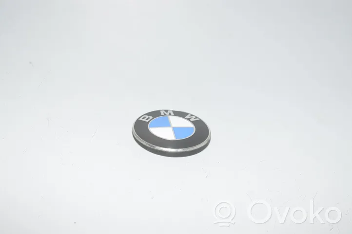 BMW 1 F40 Mostrina con logo/emblema della casa automobilistica 8492586