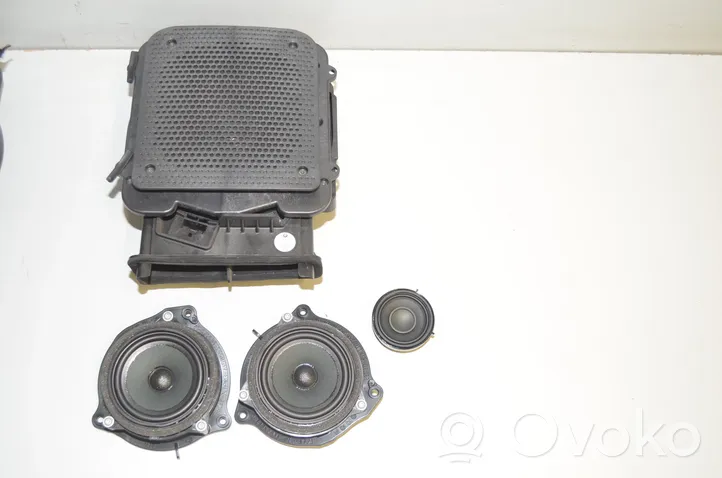 BMW X1 F48 F49 Kit système audio 8715685