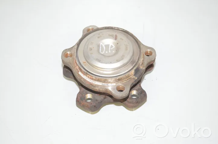 BMW 3 G20 G21 Front wheel ball bearing 6899176