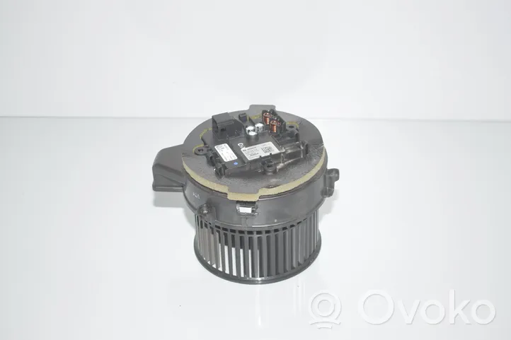 BMW 5 G30 G31 Ventola riscaldamento/ventilatore abitacolo 1953518