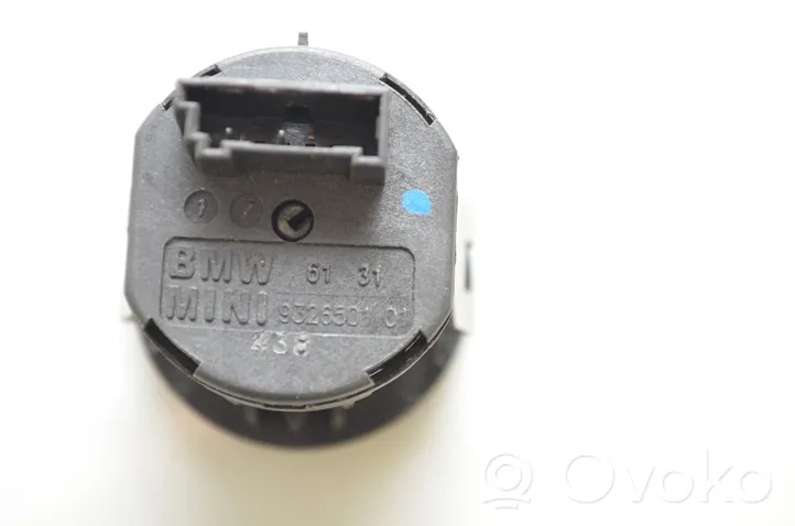 BMW 5 G30 G31 Wyłącznik poduszki powietrznej Airbag pasażera 9326501