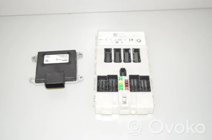 BMW i3 Komputer / Sterownik ECU i komplet kluczy 9456560