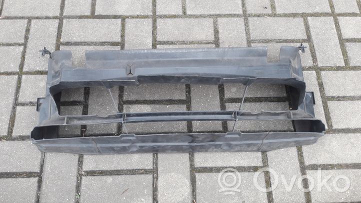 BMW 1 F20 F21 Välijäähdyttimen ilmakanavan ohjain 7255414