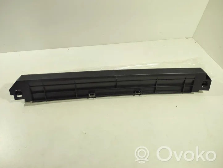 BMW X3 G01 Radiatoru dekoratīvā apdare 17118642758