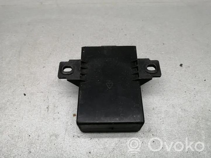 Mitsubishi Carisma Imobilaizerio valdymo blokas MR522676