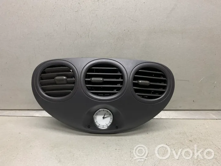 Chrysler 300M Centrālais gaisa ventilācijas režģis 04760397AB