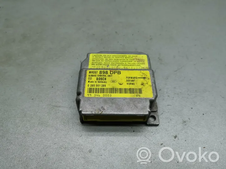 Mitsubishi Carisma Module de contrôle airbag 0285001286