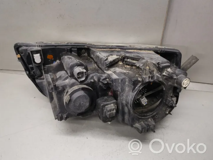 Volvo XC90 Lampa przednia 31217051