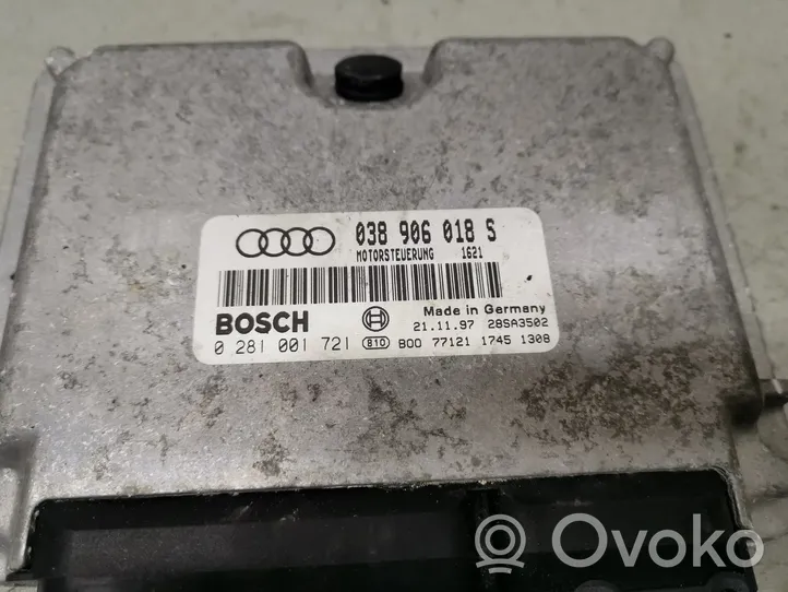 Audi A4 S4 B5 8D Unidad de control/módulo del motor 038906018S