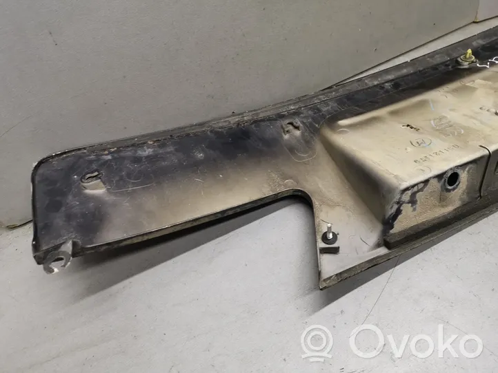 Lexus IS 220D-250-350 Verkleidung Heckklappe Kofferraumdeckel 7680153030