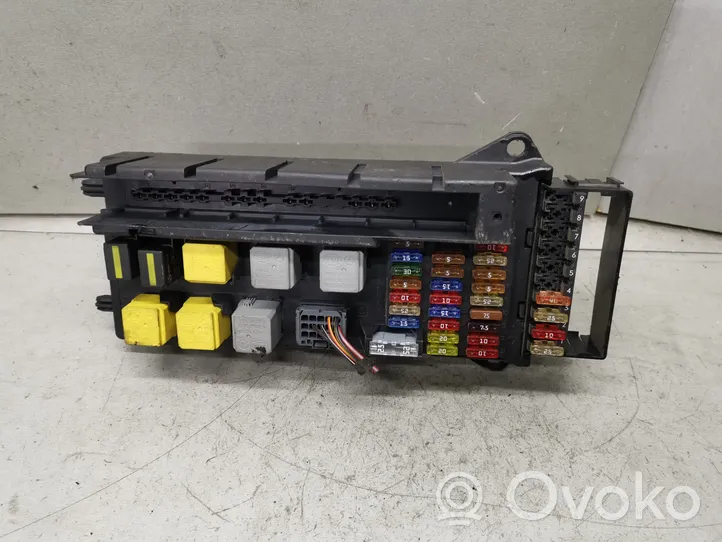 Mercedes-Benz Sprinter W906 Module de fusibles A9065450401