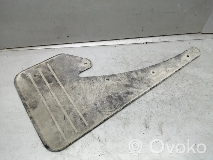 Opel Frontera B Front mudguard 97170213