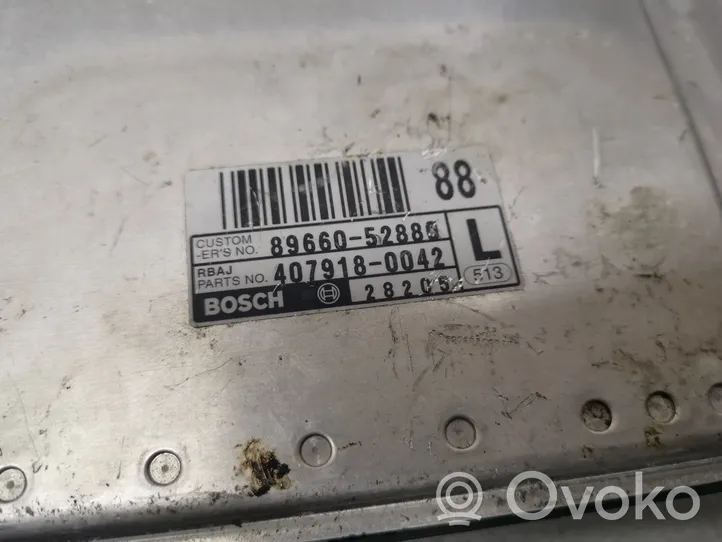 Toyota Yaris Verso Sterownik / Moduł ECU 0281010768