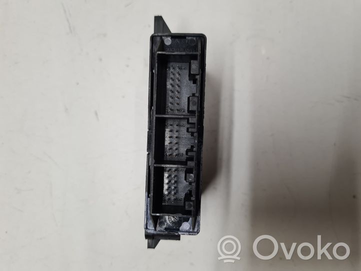 Audi A4 S4 B6 8E 8H Unité de commande, module PDC aide au stationnement 8E0919283A