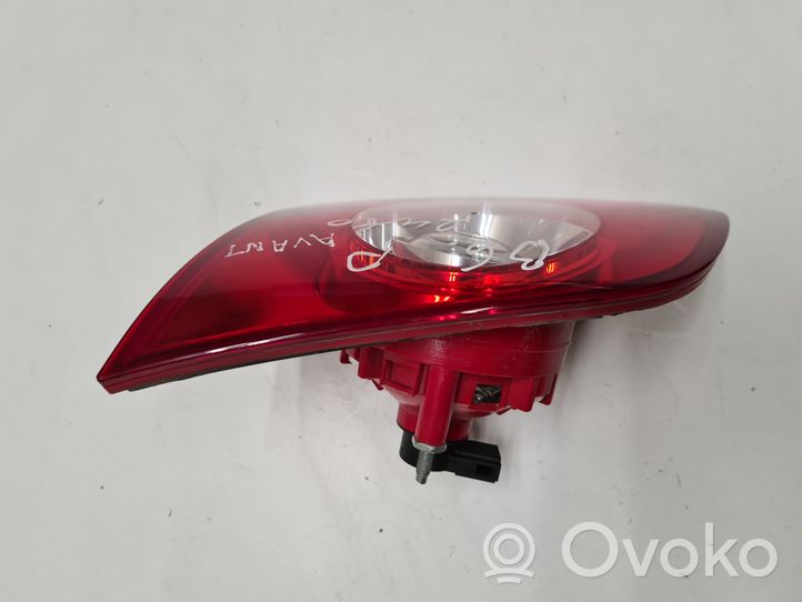 Volkswagen PASSAT B6 Lampy tylnej klapy bagażnika 3C9945094