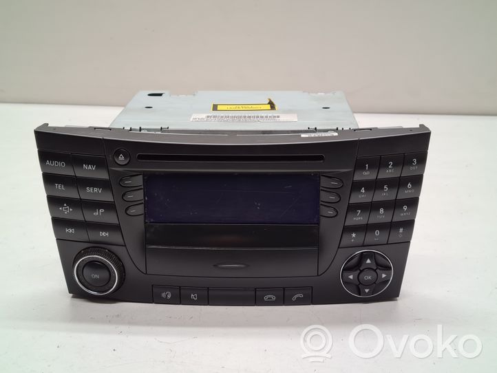 Mercedes-Benz CLS C219 Panel / Radioodtwarzacz CD/DVD/GPS A2118702790