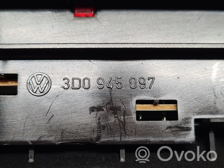 Volkswagen Phaeton Kolmas/lisäjarruvalo 3D0945097