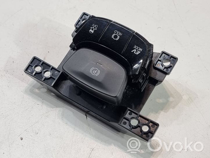 Toyota C-HR Przycisk / Włącznik hamulca ręcznego CZ0471