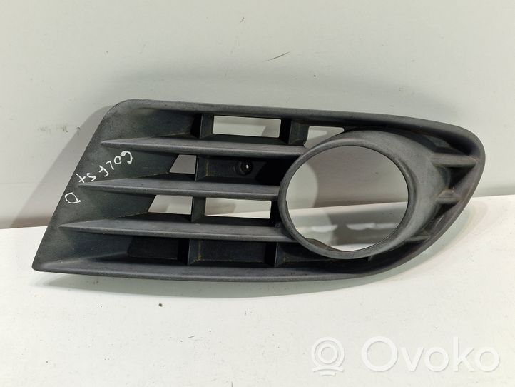 Volkswagen Golf Plus Priešrūkinio žibinto apdaila/ grotelės 5M0853666B
