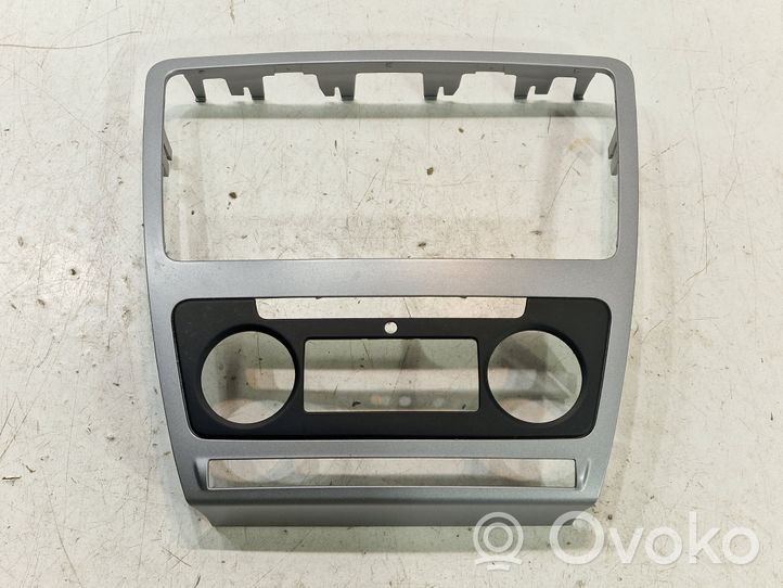 Skoda Octavia Mk2 (1Z) Mascherina climatizzatore/regolatore riscaldamento 1Z0858069